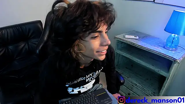 Snapshot of Dereck_Manson chatting on October 2025 11:44:02 AM Dereck Manson online show from October 2025 11:44:02 AM