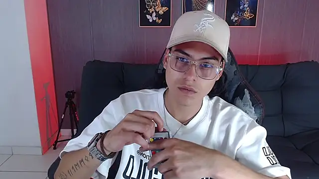 dirty model online show from February 2026 06:59:01 PM