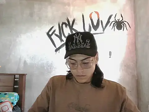 Snapshot of dirty_model chatting on March 2026 06:19:02 PM dirty model online show from March 2026 06:19:02 PM