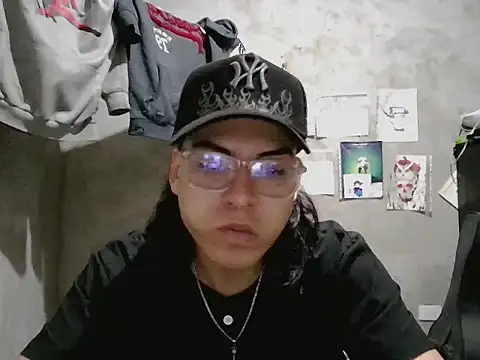 Snapshot of dirty_model chatting on April 2026 08:13:01 AM dirty model online show from April 2026 08:13:01 AM