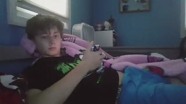 Liam axel35 online show from September 2025 10:47:01 PM