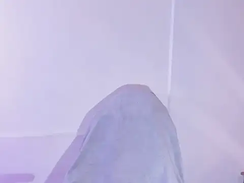 Snapshot of Amy_Kobold3 chatting on October 2025 08:39:01 PM Amy Kobold3 online show from October 2025 08:39:01 PM