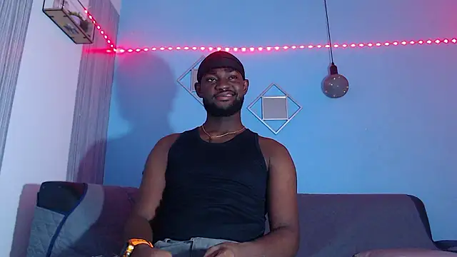 Snapshot of eebony_stallion chatting on March 2026 03:25:01 AM eebony stallion online show from March 2026 03:25:01 AM