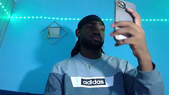 Snapshot of eebony_stallion chatting on March 2026 03:11:01 AM eebony stallion online show from March 2026 03:11:01 AM