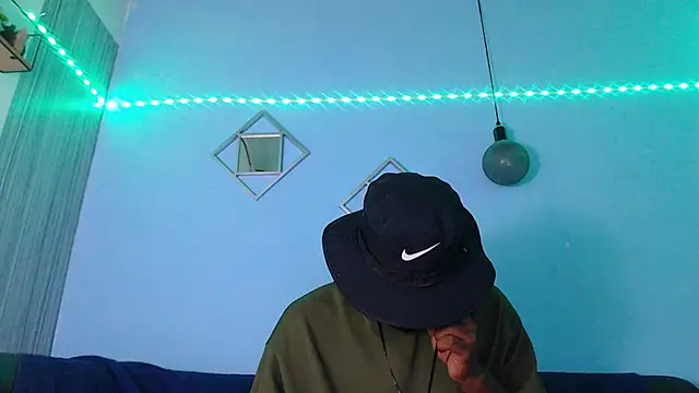 Snapshot of eebony_stallion chatting on March 2026 08:52:01 PM eebony stallion online show from March 2026 08:52:01 PM