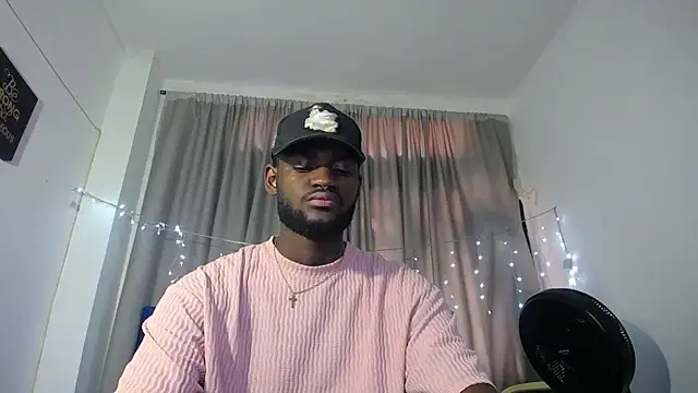 Snapshot of eebony_stallion chatting on March 2026 06:19:02 PM eebony stallion online show from March 2026 06:19:02 PM