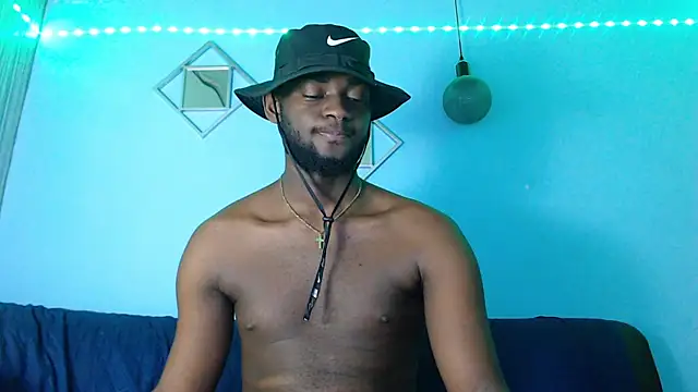 Snapshot of eebony_stallion chatting on April 2026 06:34:01 PM eebony stallion online show from April 2026 06:34:01 PM