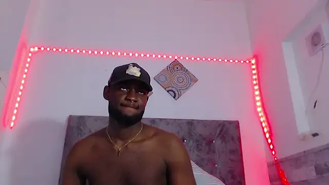 Snapshot of eebony_stallion chatting on April 2026 07:58:02 PM eebony stallion online show from April 2026 07:58:02 PM