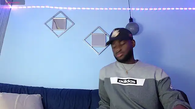 Snapshot of eebony_stallion chatting on April 2026 03:20:02 AM eebony stallion online show from April 2026 03:20:02 AM