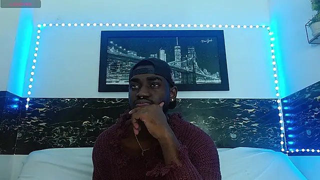 Snapshot of eebony_stallion chatting on April 2026 03:20:02 AM eebony stallion online show from April 2026 03:20:02 AM