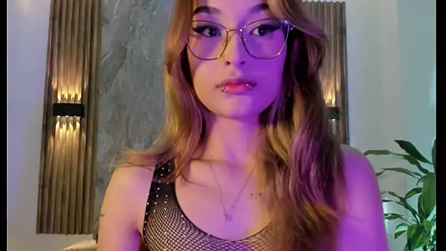 Melodylane online show from December 2025 11:06:02 AM