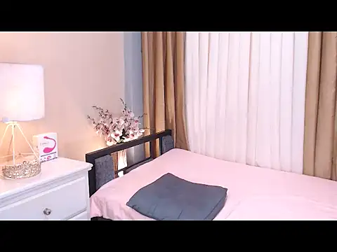 Snapshot of MelissaHardSexTS chatting on November 2025 01:37:02 PM MelissaHardSexTS online show from November 2025 01:37:02 PM