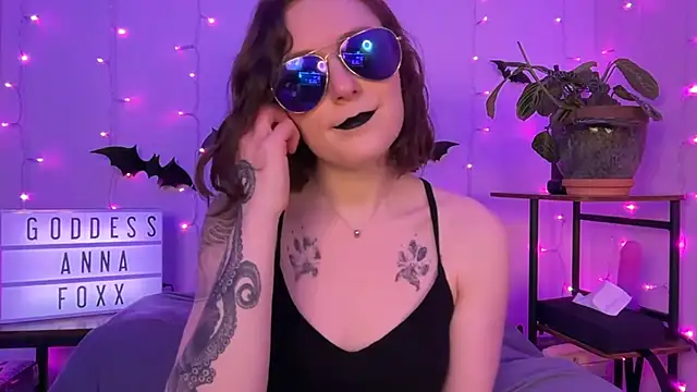 mistressannafoxx online show from November 2025 11:39:02 PM