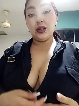 Victoriia-69 online show from September 2025 01:28:02 AM