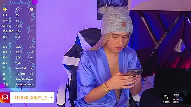 Snapshot of derek_greyy_ chatting on September 2025 06:35:02 PM derek greyy online show from September 2025 06:35:02 PM