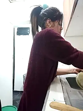 Snapshot of toxic_sweet_ chatting on November 2025 07:27:01 PM toxic sweet online show from November 2025 07:27:01 PM