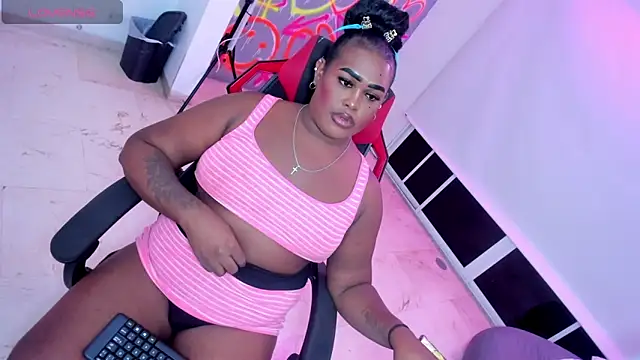 Snapshot of _EvaRouse chatting on September 2025 05:51:02 AM EvaRouse online show from September 2025 05:51:02 AM