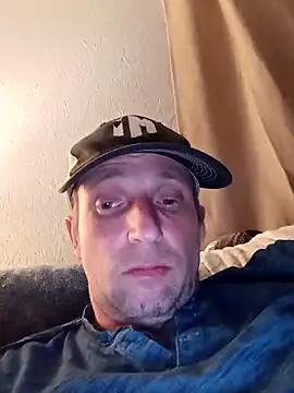 Snapshot of CatchyPart93 chatting on February 2026 06:43:02 AM CatchyPart93 online show from February 2026 06:43:02 AM