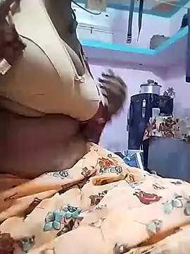 Snapshot of Shruti_Bhabhi38 chatting on September 2025 06:09:02 PM Shruti Bhabhi38 online show from September 2025 06:09:02 PM