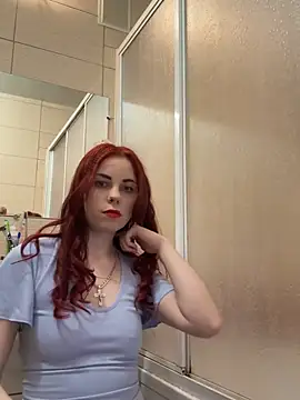 Snapshot of VrEmEnnnAyA chatting on June 2026 10:07:01 AM VrEmEnnnAyA online show from June 2026 10:07:01 AM