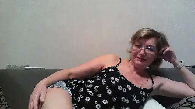 IrynaMolbertx online show from October 2025 05:08:01 AM