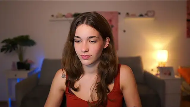 Snapshot of kissie_cat chatting on October 2025 06:14:02 PM kissie cat online show from October 2025 06:14:02 PM