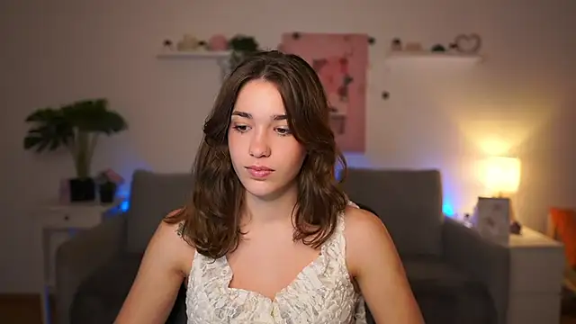 Snapshot of kissie_cat chatting on November 2025 02:06:02 PM kissie cat online show from November 2025 02:06:02 PM