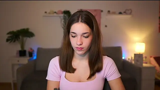 Snapshot of kissie_cat chatting on December 2025 02:12:02 PM kissie cat online show from December 2025 02:12:02 PM