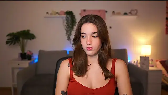 Snapshot of kissie_cat chatting on December 2025 02:15:01 PM kissie cat online show from December 2025 02:15:01 PM