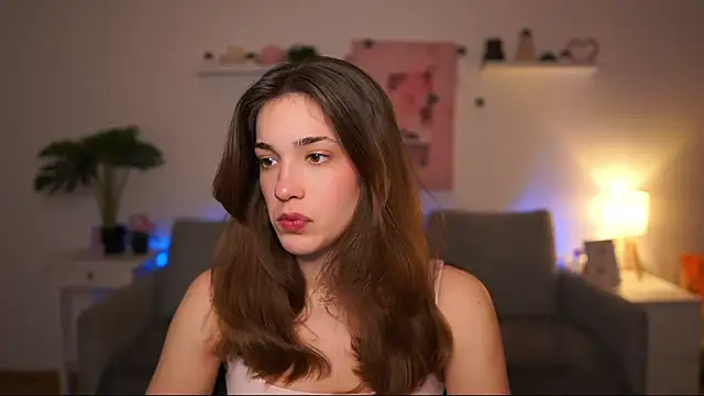 Snapshot of kissie_cat chatting on April 2026 01:22:02 PM kissie cat online show from April 2026 01:22:02 PM