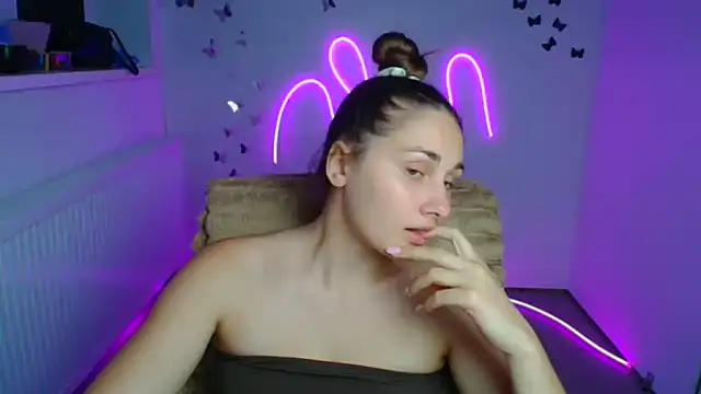 Snapshot of Stefanie_Sweet chatting on June 2026 11:36:01 AM Stefanie Sweet online show from June 2026 11:36:01 AM