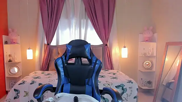 Snapshot of IsabellaHot01 chatting on April 2026 08:03:01 PM IsabellaHot01 online show from April 2026 08:03:01 PM