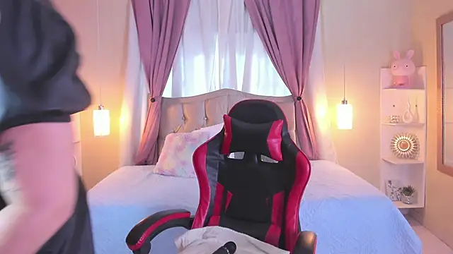 Snapshot of IsabellaHot01 chatting on April 2026 08:22:01 PM IsabellaHot01 online show from April 2026 08:22:01 PM