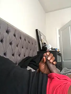 Snapshot of labishyoung25 chatting on September 2025 08:12:02 PM labishyoung25 online show from September 2025 08:12:02 PM