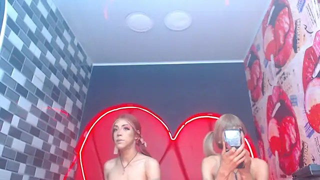 julessxcharlotte online show from September 2025 01:27:01 PM