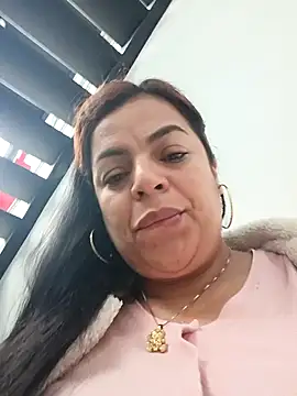 Snapshot of Mia-Glow chatting on October 2025 12:46:01 PM Mia-Glow online show from October 2025 12:46:01 PM