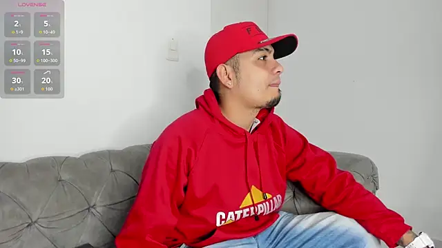 OwenStonne  online show from September 2025 03:40:01 AM