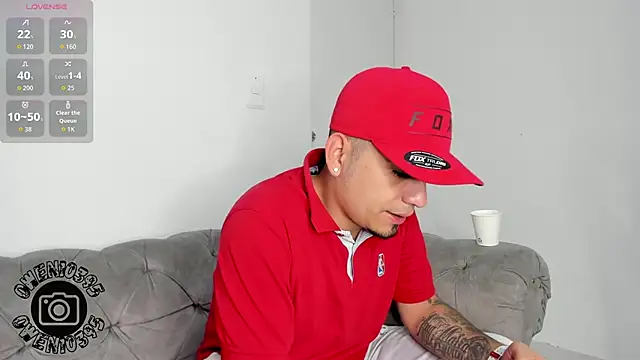 OwenStonne  online show from September 2025 04:05:02 AM