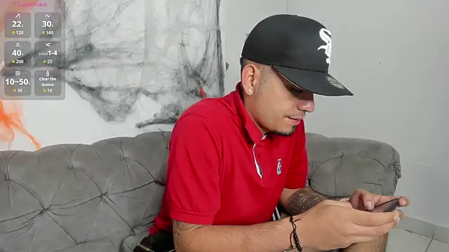 OwenStonne  online show from October 2025 04:04:02 AM