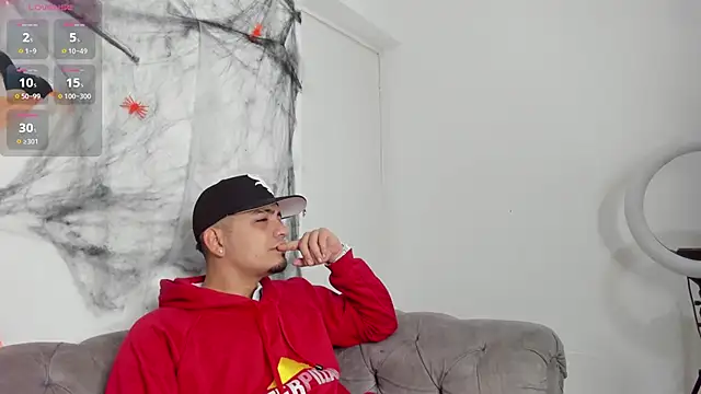 OwenStonne  online show from October 2025 04:20:01 AM