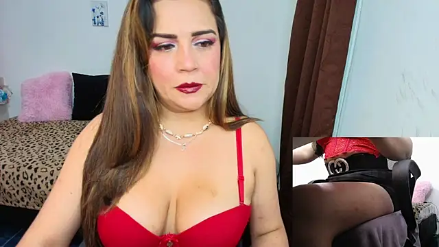 Snapshot of Paulina-Becerraa chatting on July 2026 05:03:02 AM Paulina-Becerraa online show from July 2026 05:03:02 AM