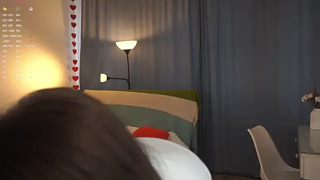 Snapshot of VernonKnapik chatting on October 2025 07:31:01 AM VernonKnapik online show from October 2025 07:31:01 AM