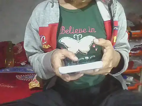 mala2580 online show from December 2025 05:18:02 PM