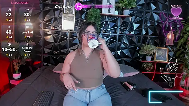 April  foxx online show from November 2025 02:16:01 PM