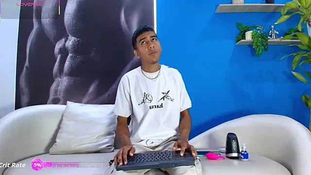 ender h0t online show from September 2025 02:10:01 PM