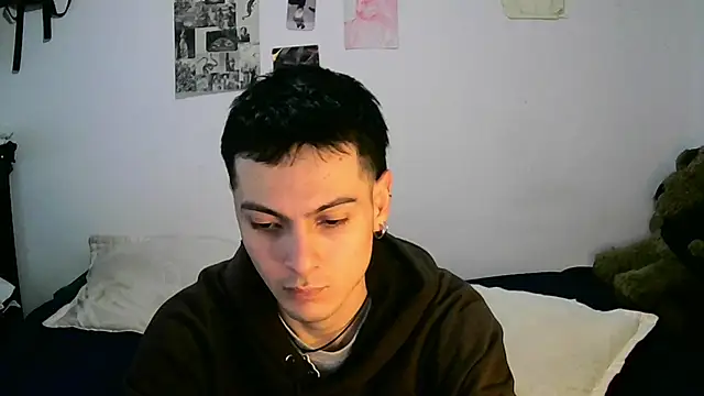 Snapshot of Dioniso_guy8 chatting on September 2025 01:00:02 PM Dioniso guy8 online show from September 2025 01:00:02 PM