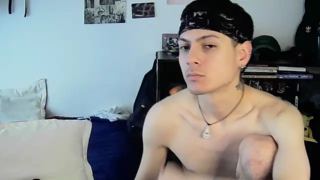 Snapshot of Dioniso_guy8 chatting on October 2025 04:58:02 PM Dioniso guy8 online show from October 2025 04:58:02 PM