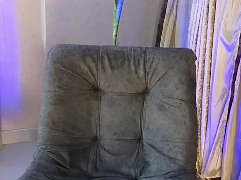 BenjaminCol  online show from October 2025 12:54:02 AM