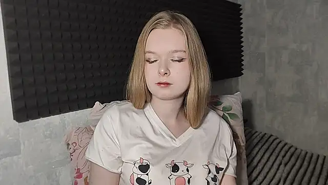 LiaVibes online show from April 2026 08:09:02 AM