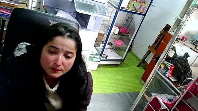 Snapshot of Ainaraazul chatting on September 2025 08:41:01 PM Ainaraazul online show from September 2025 08:41:01 PM